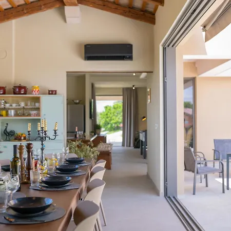 Veris Max 20 Guests With Private Playground * Materada