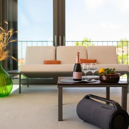 Veris Max 20 Guests With Private Playground * Materada