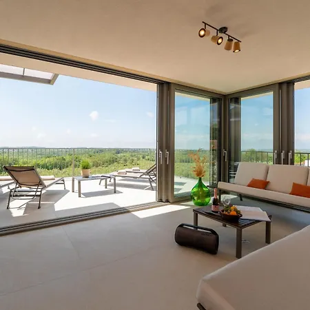 Veris Max 20 Guests With Private Playground * Materada