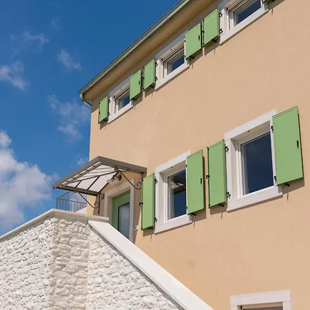 Βίλα Veris Max 20 Guests With Private Playground Materada
