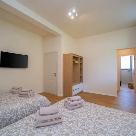 Βίλα Veris Max 20 Guests With Private Playground *