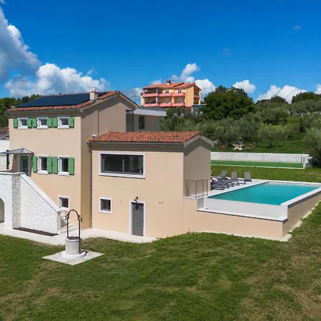 Veris Max 20 Guests With Private Playground *